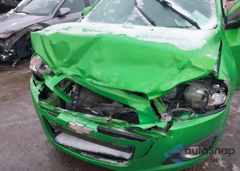 2015 Chevrolet Sonic Lt Auto z USA, uszkodzony, nr VIN 1G1JC6SH7F4140526